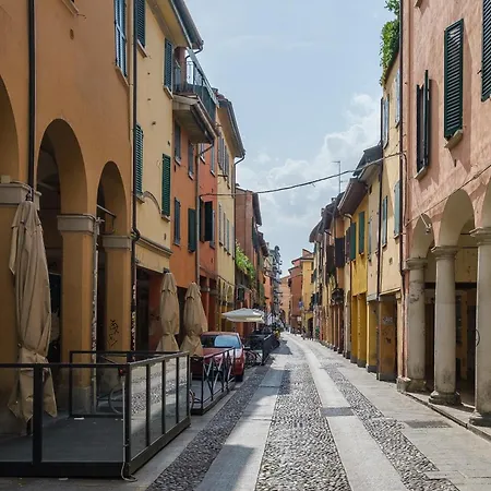Apartment La Mansarda Del Pratello By Wonderful Italy *