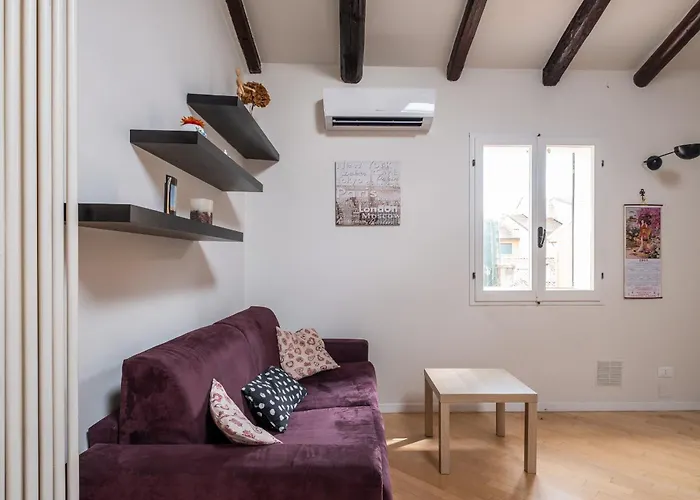 Apartmán La Mansarda Del Pratello By Wonderful Italy