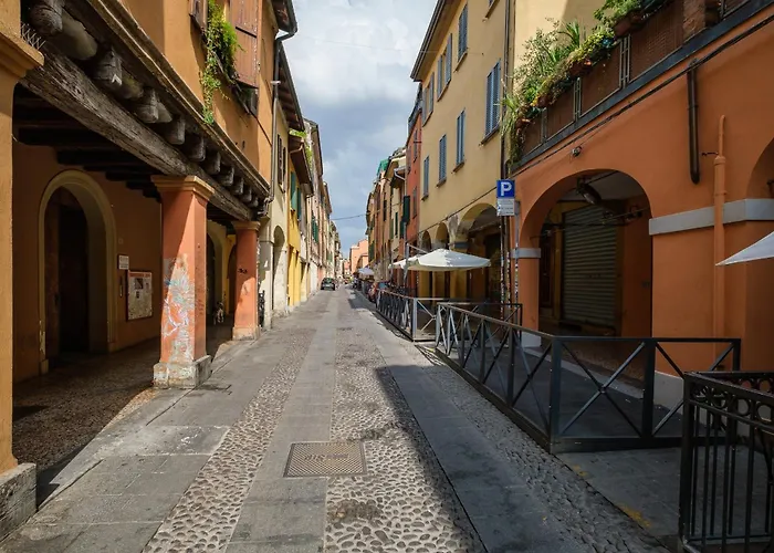 La Mansarda Del Pratello By Wonderful Italy 볼로냐